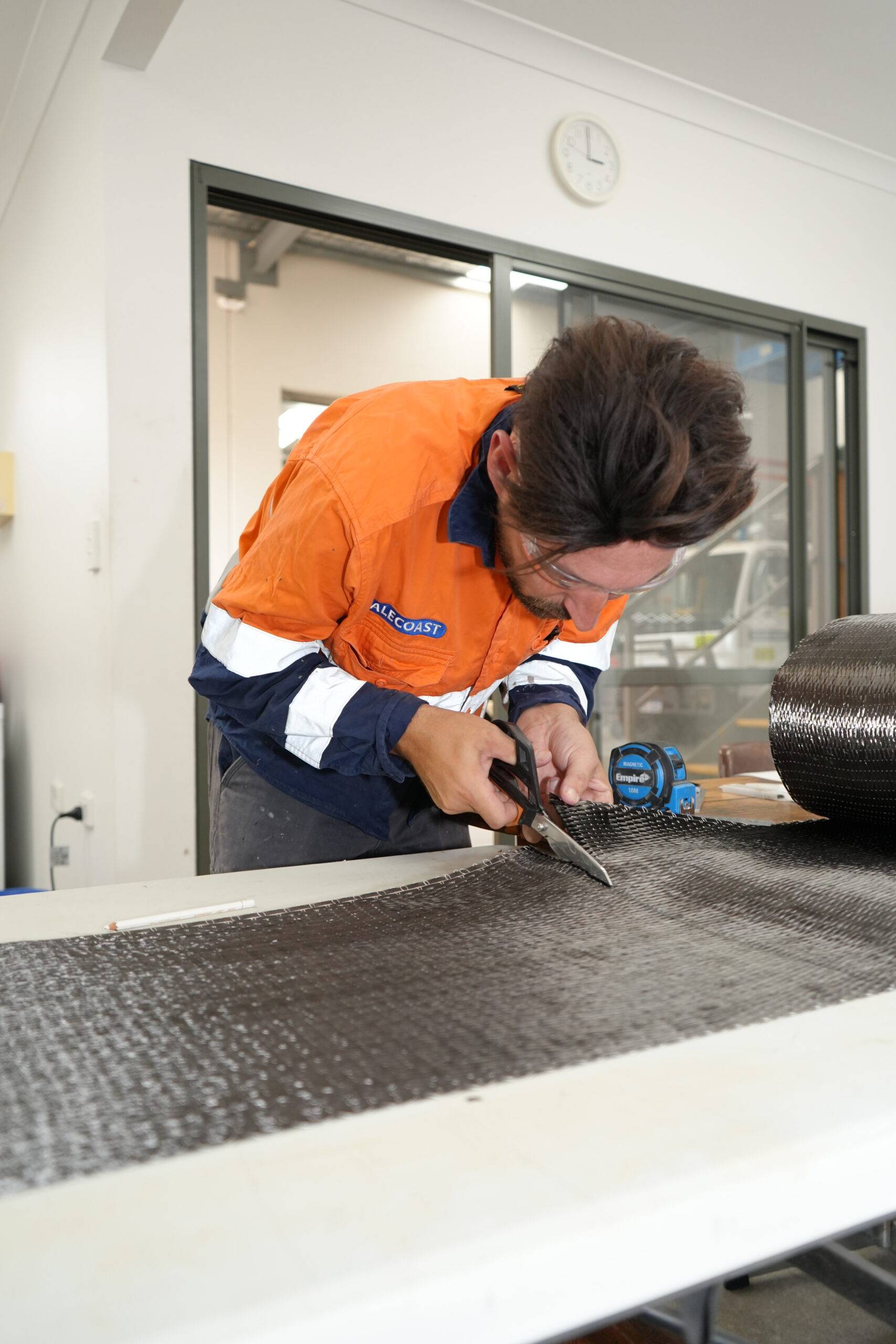 Carbon-fibre strengthening application on concrete beams